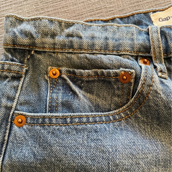 GAP 1969 Best Girlfriend Cuffed High Rise Denim Shorts Size 28R EUC - Picture 11 of 12